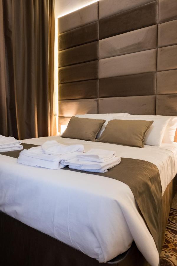 Caracciolo18 - Gb Apartment Napoli Ngoại thất bức ảnh