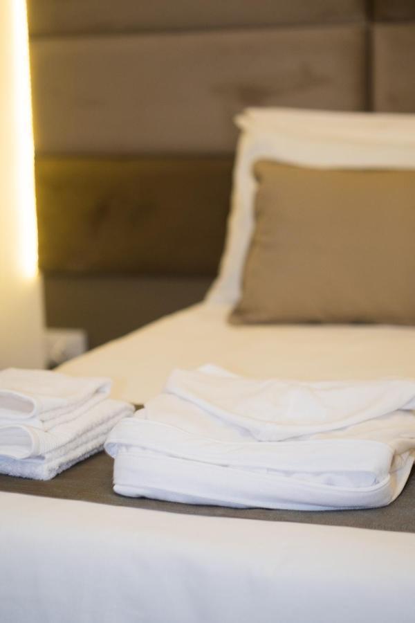Caracciolo18 - Gb Apartment Napoli Ngoại thất bức ảnh